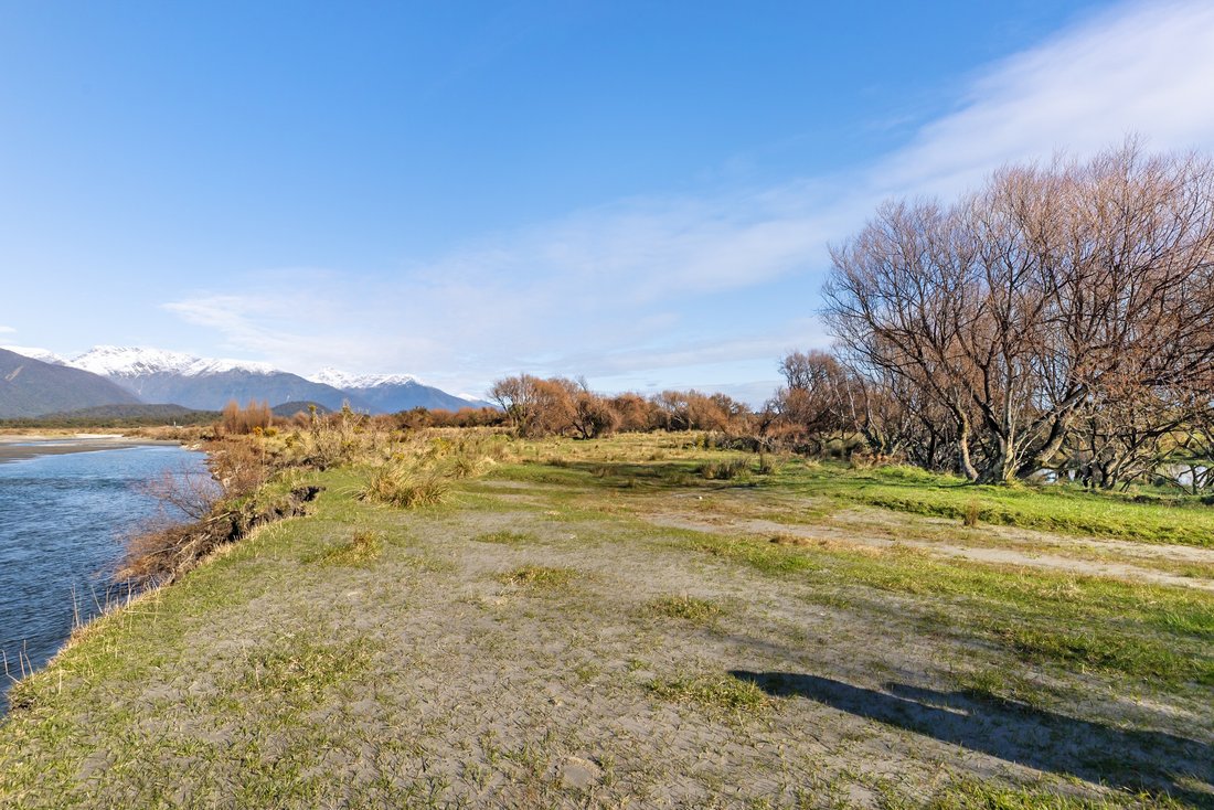 Land in Haast, West Coast, New Zealand 3 - 18607315