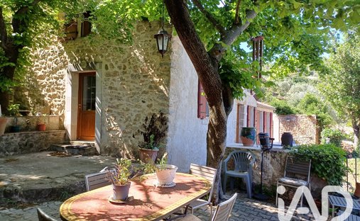 House in Est, Clermont-l'Hérault, France 1