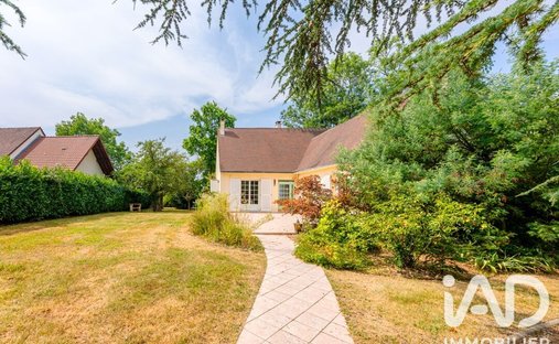 House in Ennery, Ile-de-France, France 1