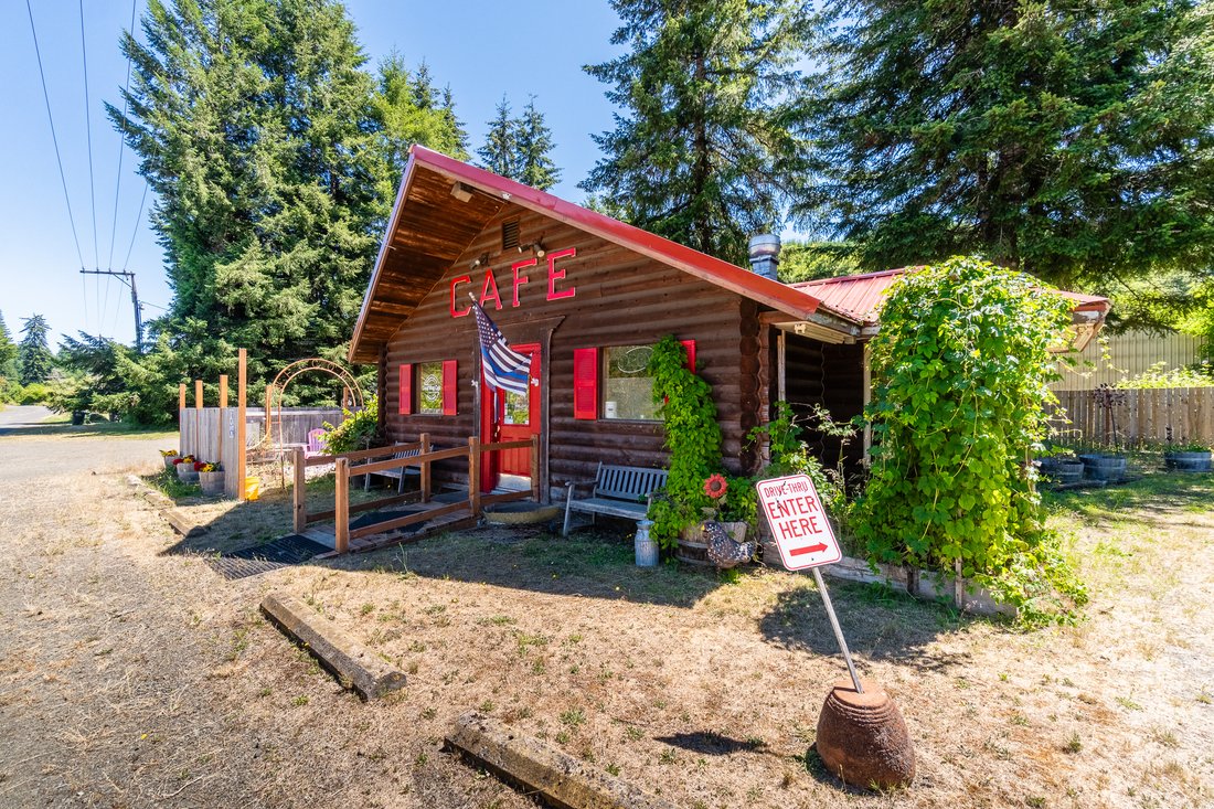 Blodgett, Oregon, United States 4 - 18607853