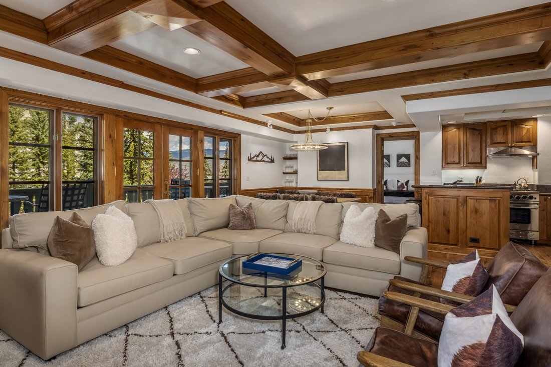 Condo in Avon, Colorado, United States 5 - 18607398