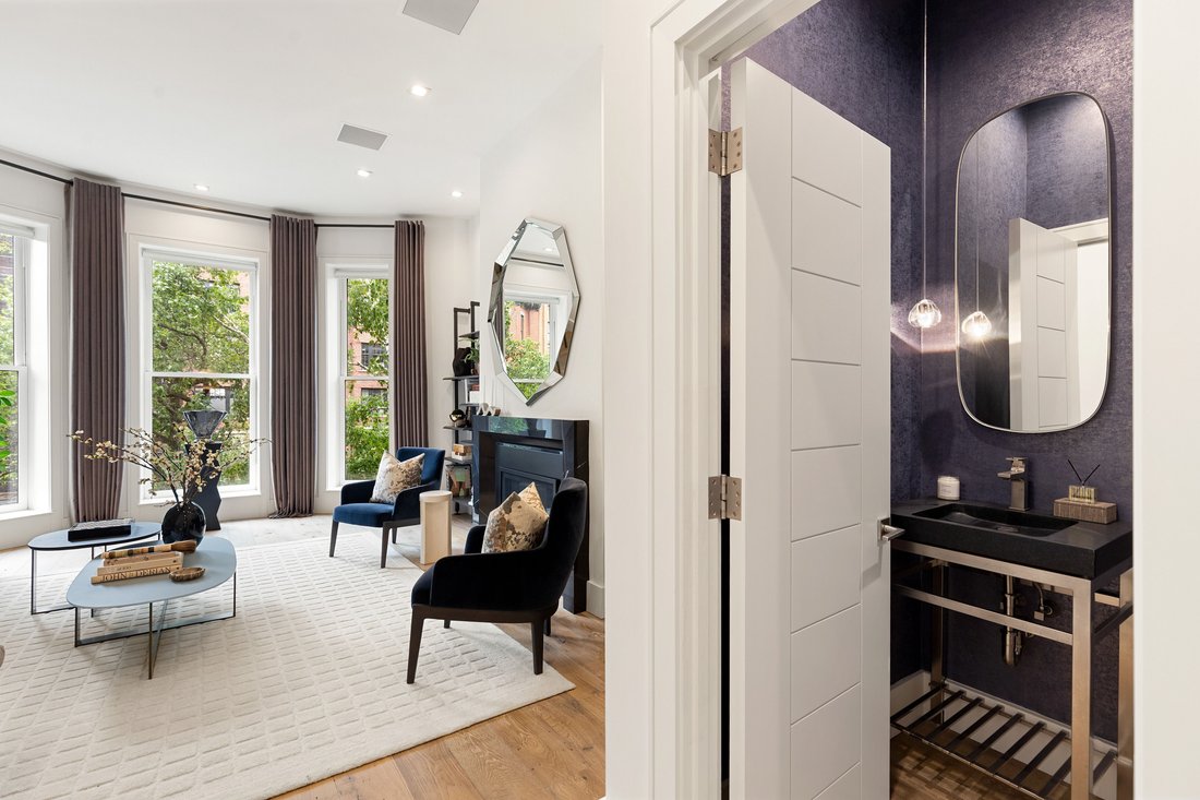 Condo in Boston, Massachusetts, United States 5 - 18607654