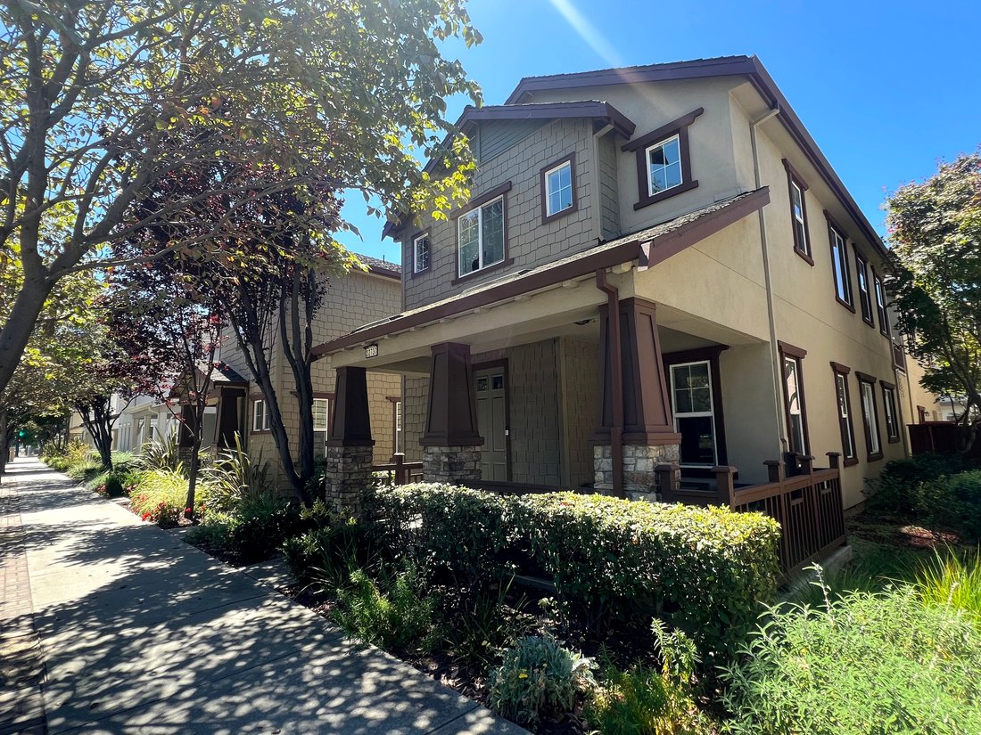 Condo in Hayward, California, United States 1 - 18608014