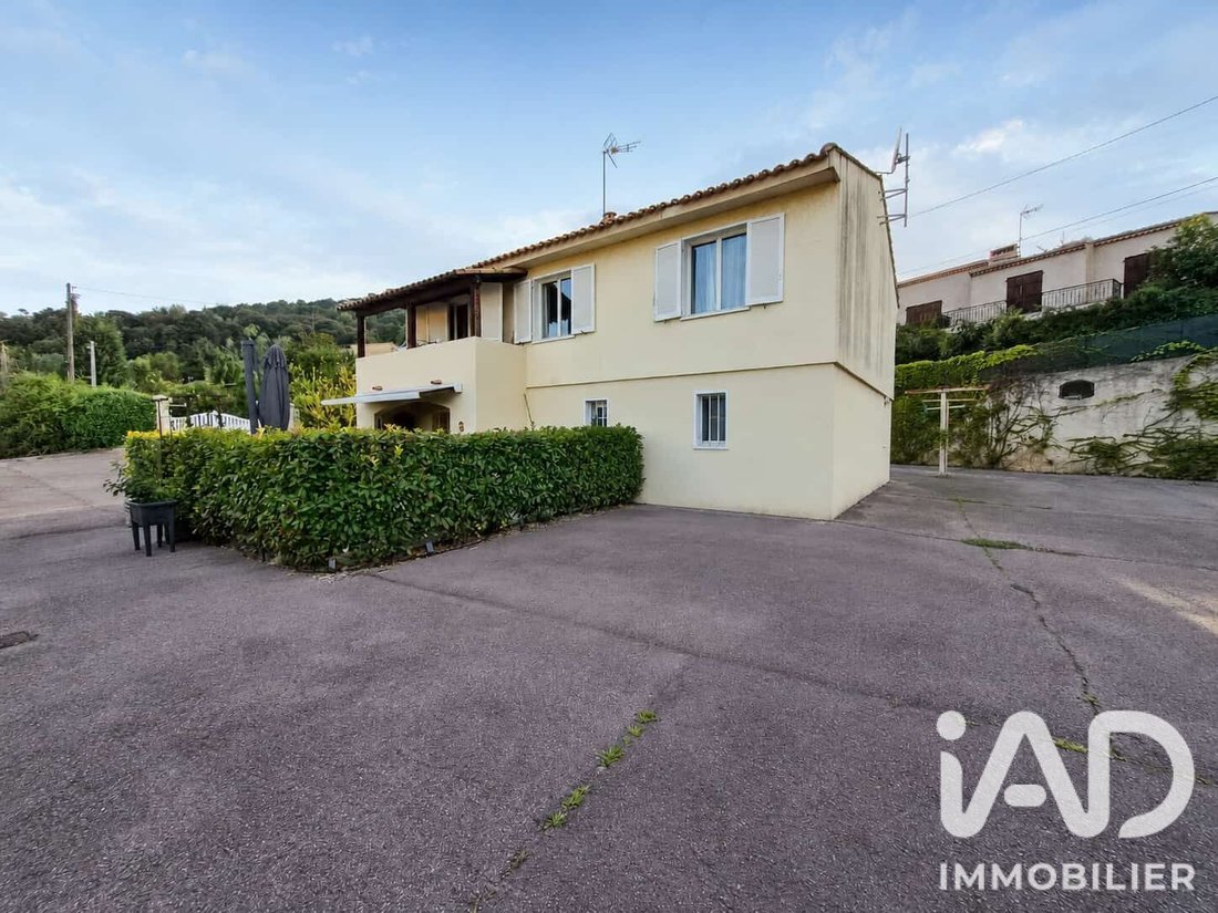House in Saint-Laurent-du-Var, Provence-Alpes-Côte d'Azur, France 4 - 18610608