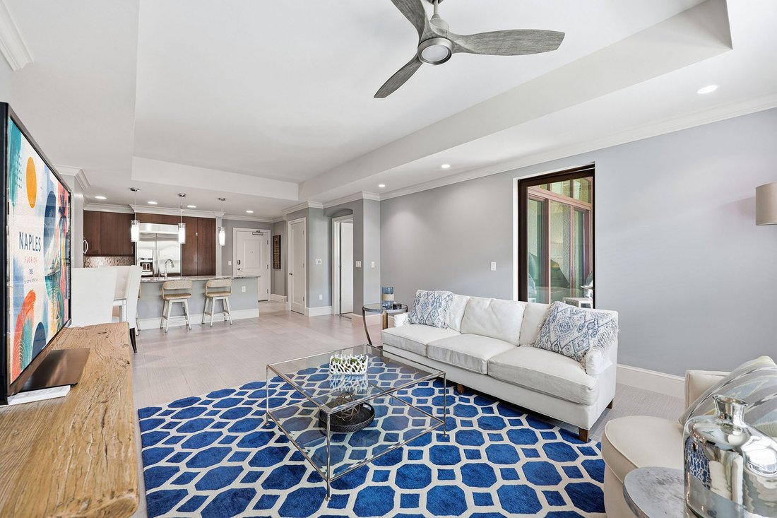 Condo in Naples, Florida, United States 5 - 18607233