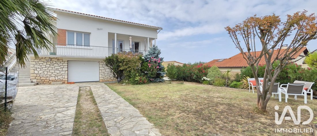 House in Vaux-sur-Mer, Nouvelle-Aquitaine, France 3 - 18571574