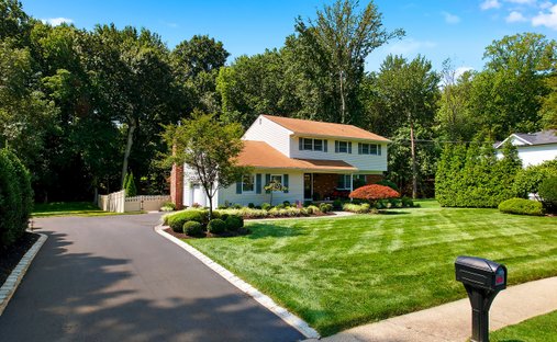 House in Lincroft, New Jersey, United States 1