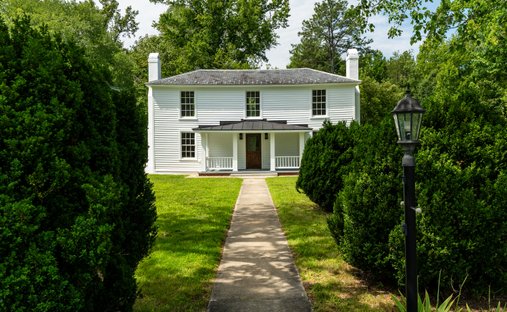 Farm Ranch in Lake Monticello, Virginia, United States 1
