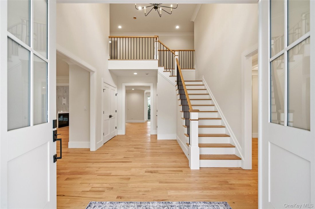 House in Huntington Station, New York, United States 4 - 18607685