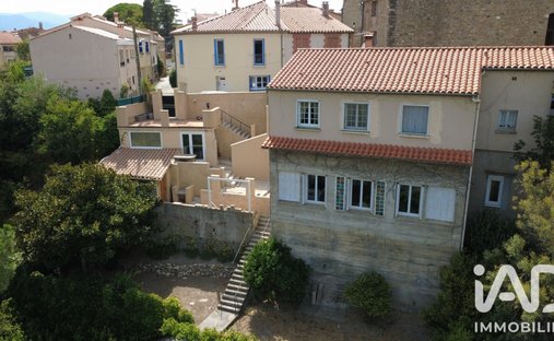 House in Centre Ville, Le Boulou, France 1