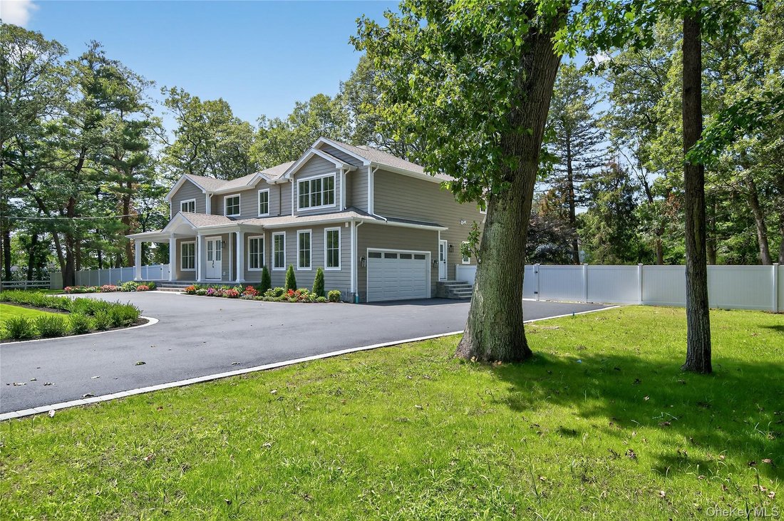 House in Huntington Station, New York, United States 3 - 18607685