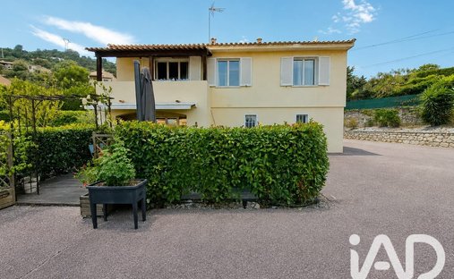 Maison à Saint-Laurent-du-Var, Provence-Alpes-Côte d'Azur, France 1