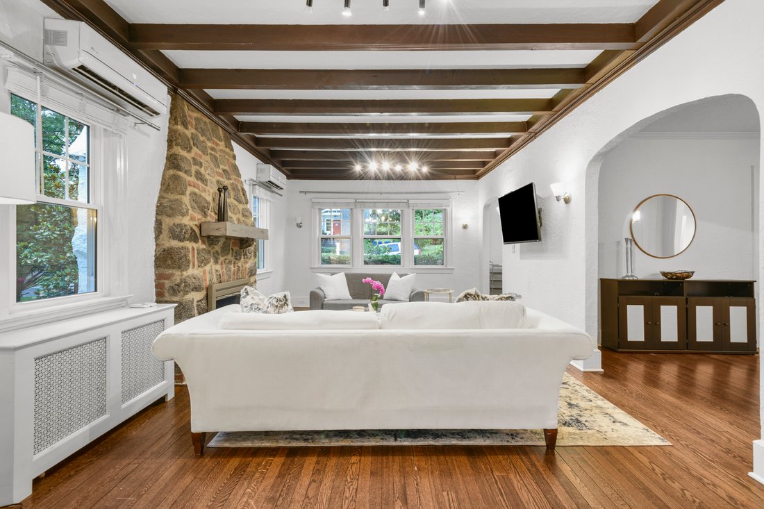 House in Larchmont, New York, United States 5 - 18607286