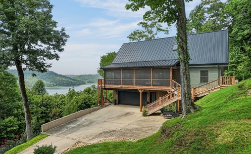House in Smithville, Tennessee, United States 1