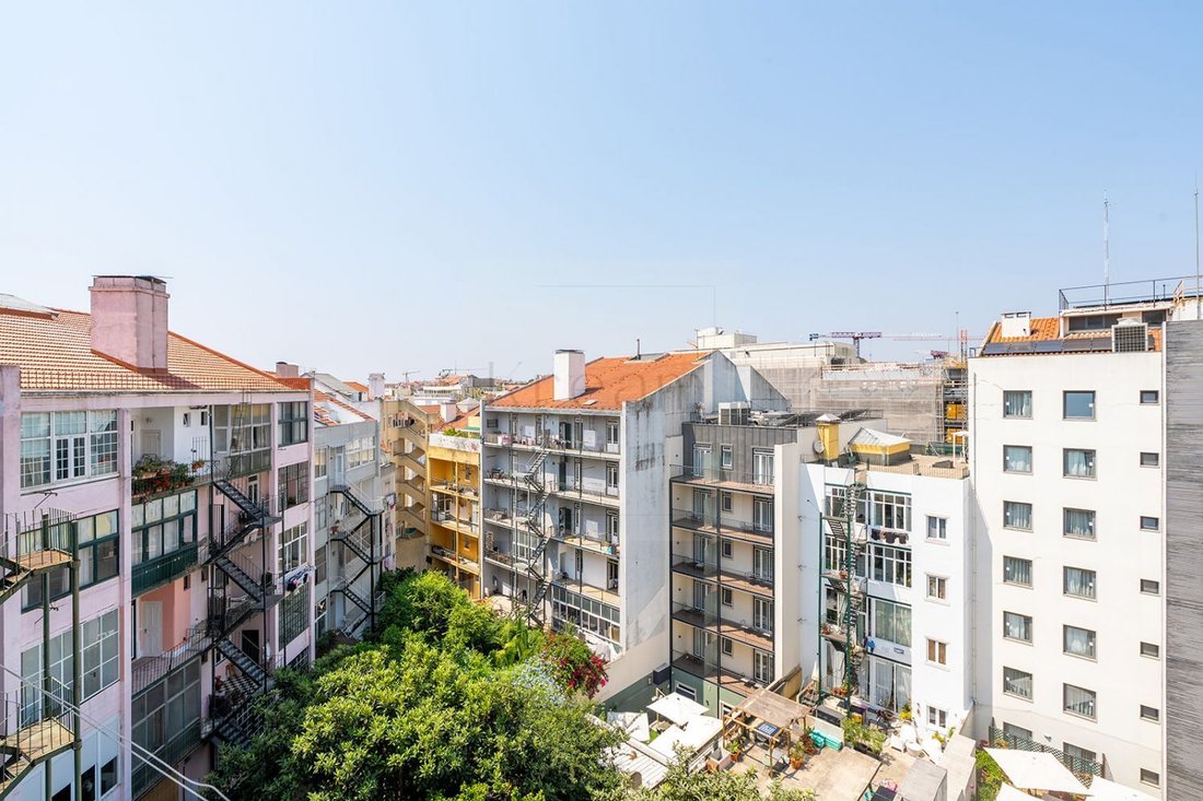 Apartment in Arroios, Lisbon, Portugal 4 - 18608376