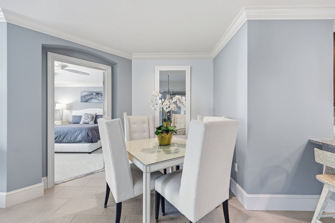 Condo in Naples, Florida, United States 3 - 18607233