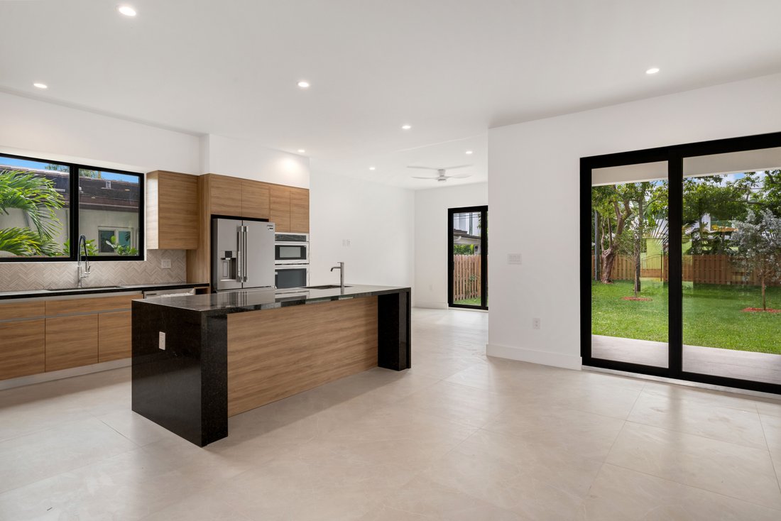 House in Miami, Florida, United States 3 - 18607836
