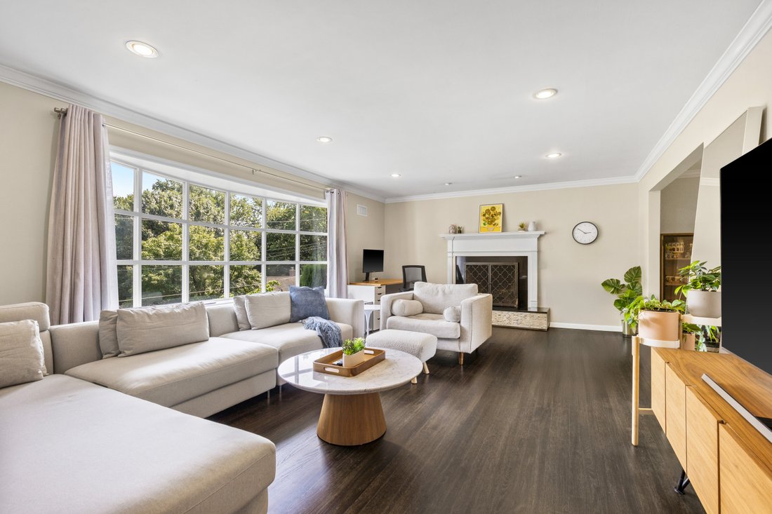 House in Eastchester, New York, United States 4 - 18607879