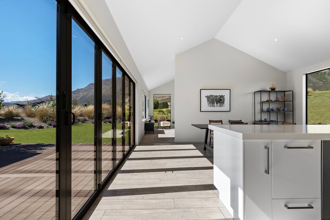 House in Queenstown, Otago, New Zealand 3 - 18608226