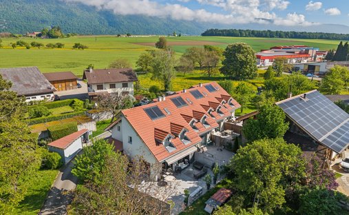 Stadthaus in Orges, Waadt, Schweiz 1