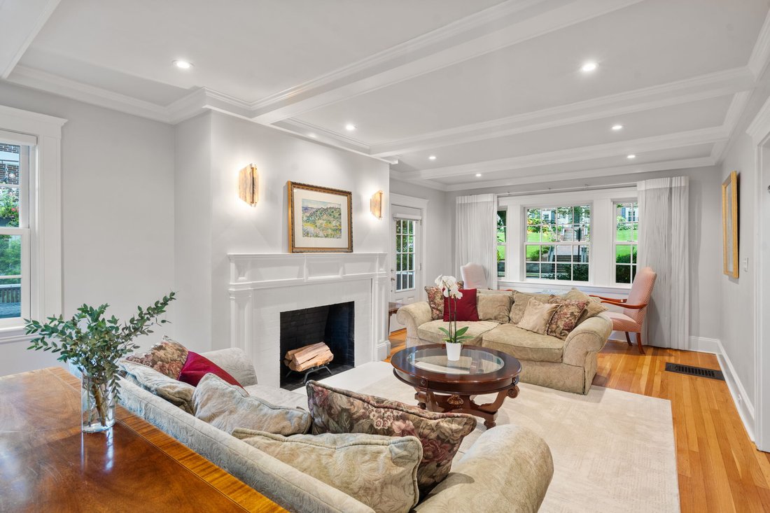House in Brookline, Massachusetts, United States 5 - 18607529