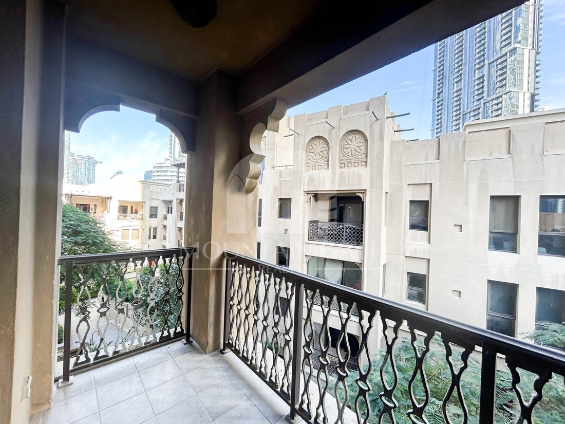 Apartment in Downtown Dubai, Dubai, United Arab Emirates 1 - 18607234