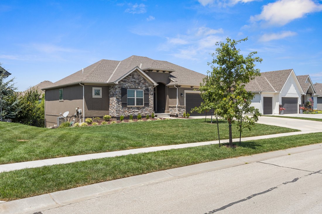 House in Spring Hill, Kansas, United States 3 - 18607678