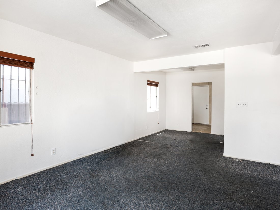 House in Lawndale, California, United States 5 - 18607599