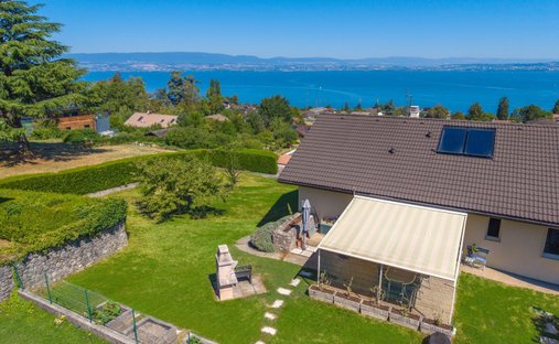 House in Bord du Lac, Evian-les-Bains, France 1