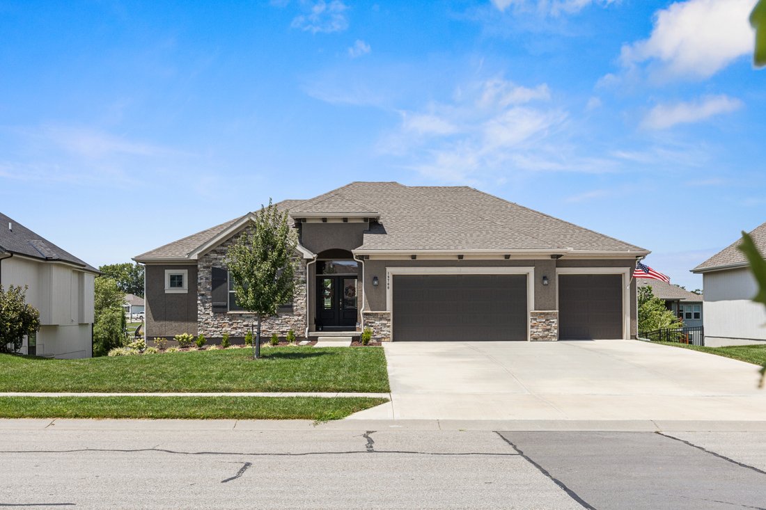 House in Spring Hill, Kansas, United States 2 - 18607678
