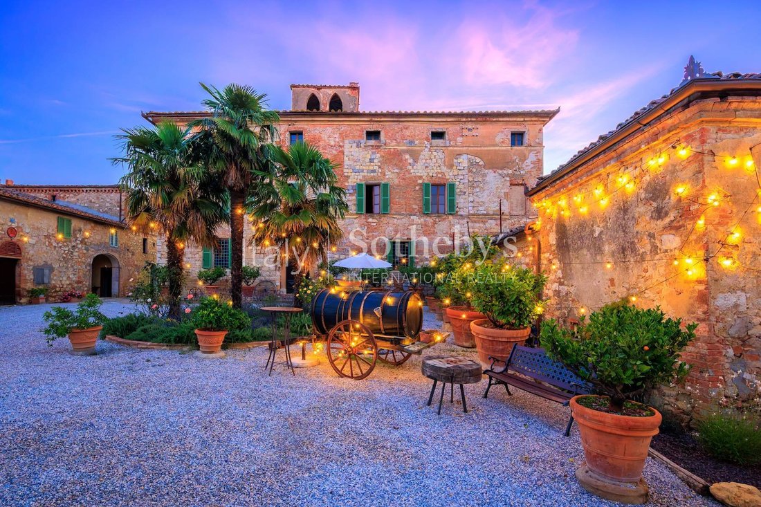 House in Trequanda, Tuscany, Italy 2 - 18608046