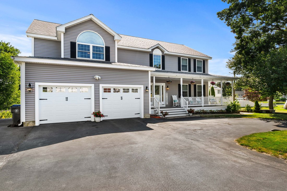 House in Methuen, Massachusetts, United States 1 - 18607523