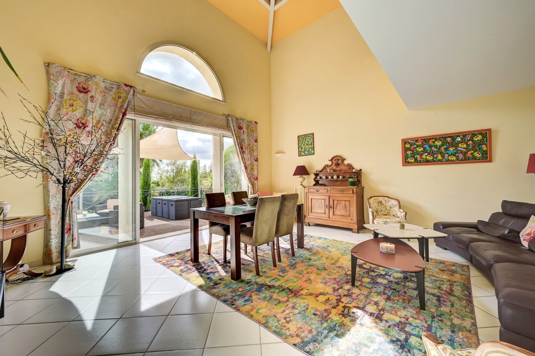 House in Le Tholonet, Provence-Alpes-Côte d'Azur, France 4 - 18608240