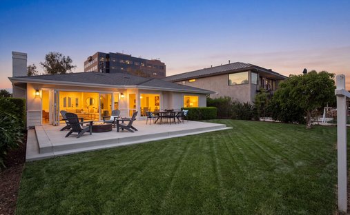 House in Signal Hill, California, United States 1