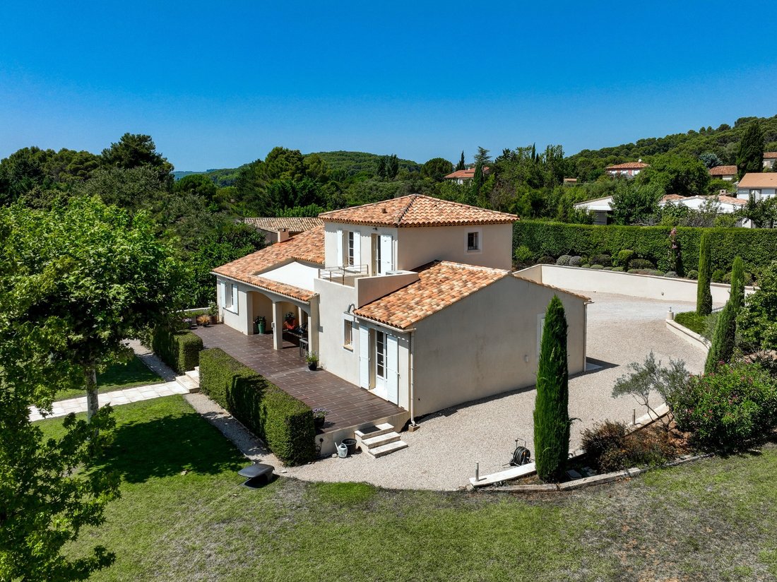 Maison à Centre Ancien-Cros-Lotins, Éguilles, France 2 - 18608216
