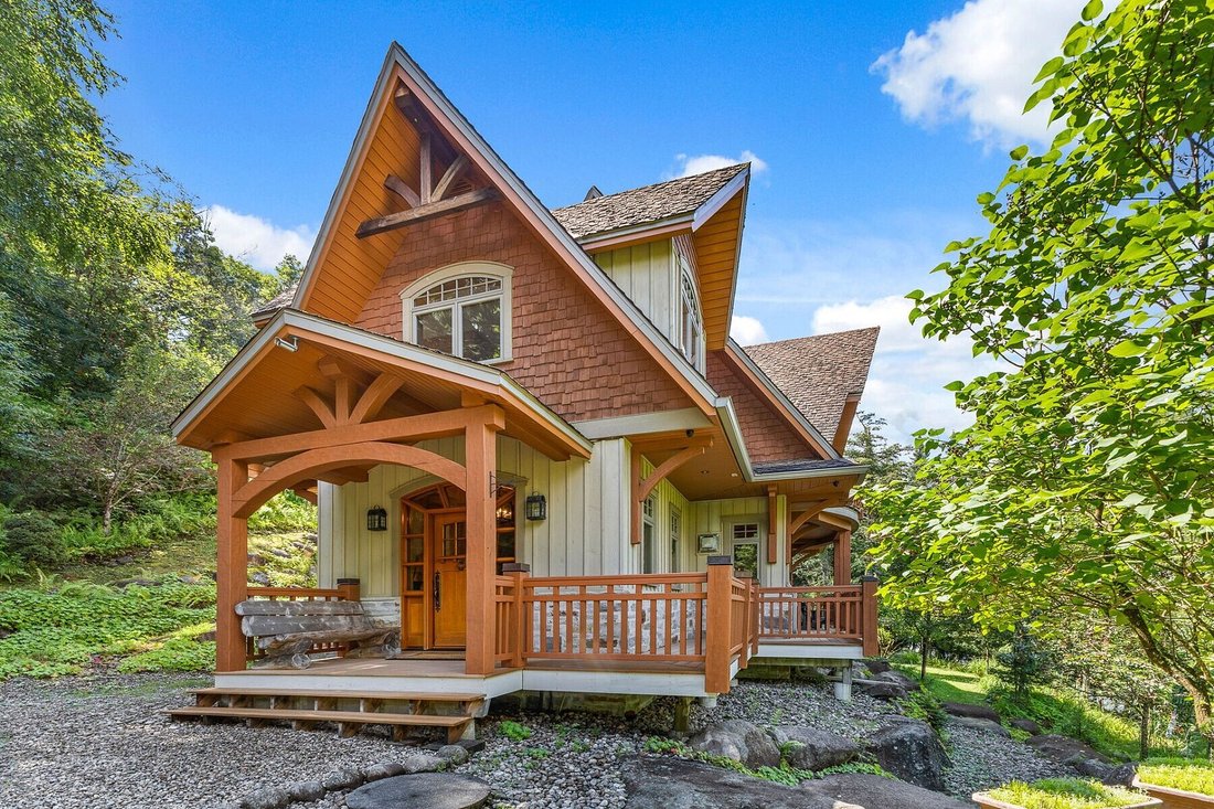 House in Mont-Tremblant, Quebec, Canada 5 - 18409308