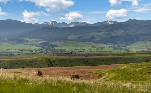 Land in Gallatin Gateway, Montana, United States 1