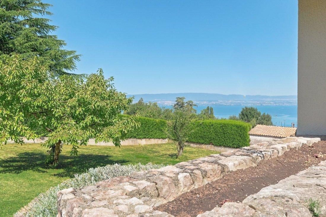 House in Bord du Lac, Evian-les-Bains, France 2 - 18608234