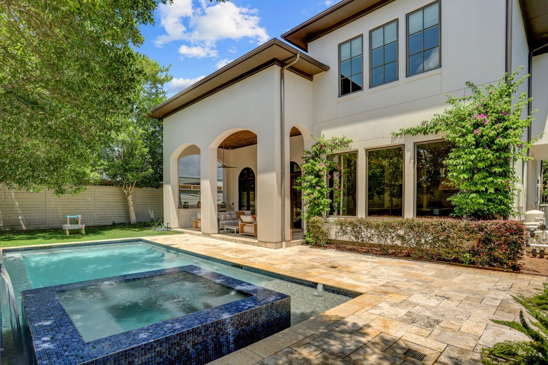 House in Houston, Texas, United States 3 - 18607473