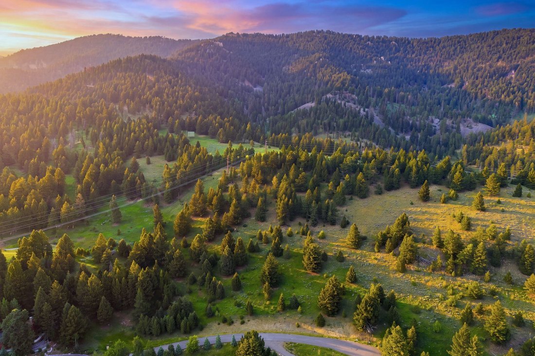 Land in Gallatin Gateway, Montana, United States 2 - 18607860