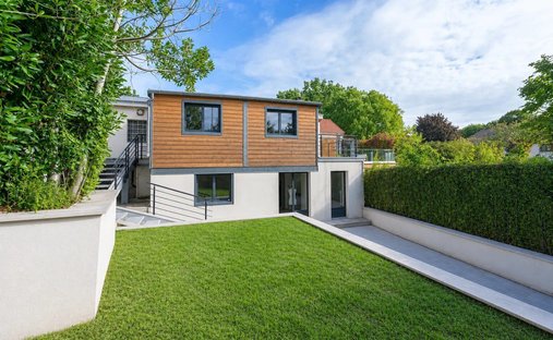 House in Centre, Le Pecq, France 1