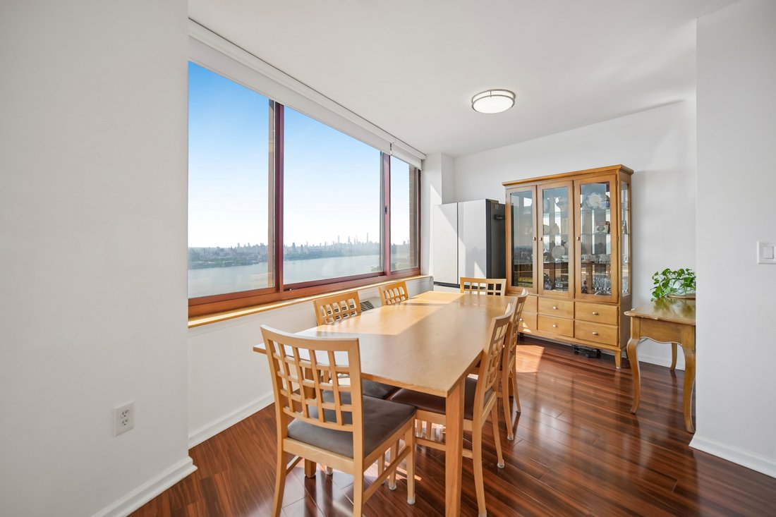 Condo in Fort Lee, New Jersey, United States 3 - 18607644
