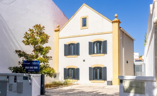House in Oeiras e Sao Juliao da Barra, Paco de Arcos e Caxias, Lisbon, Portugal 1