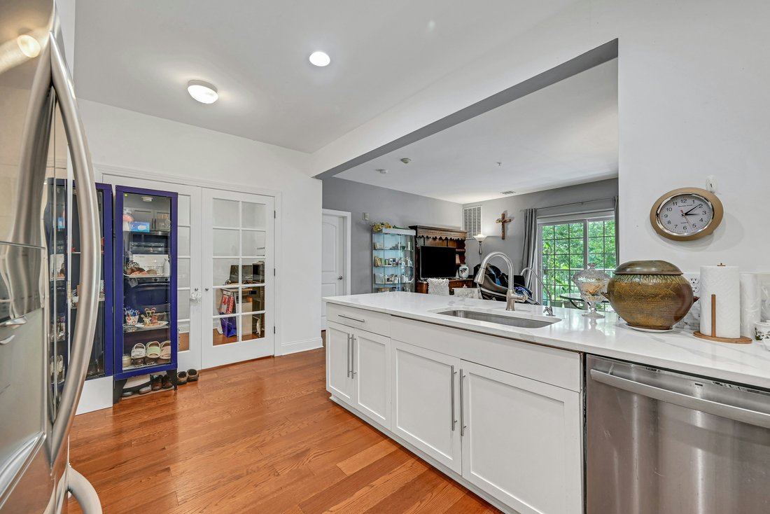 Condo in Englewood, New Jersey, United States 3 - 18607376