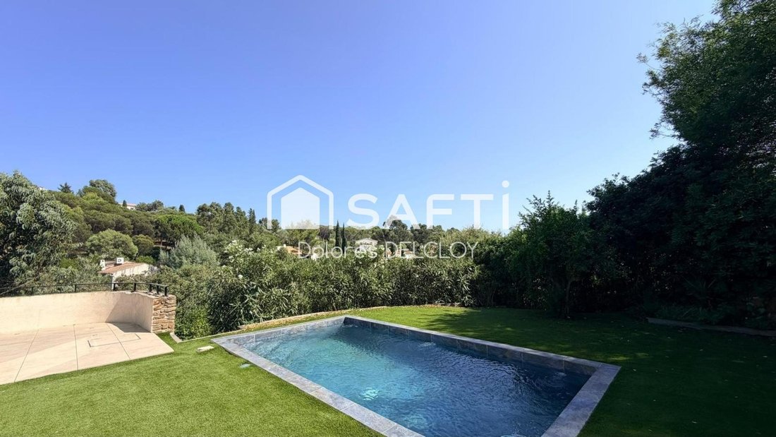 House in La Croix-Valmer, Provence-Alpes-Côte d'Azur, France 2 - 18608867