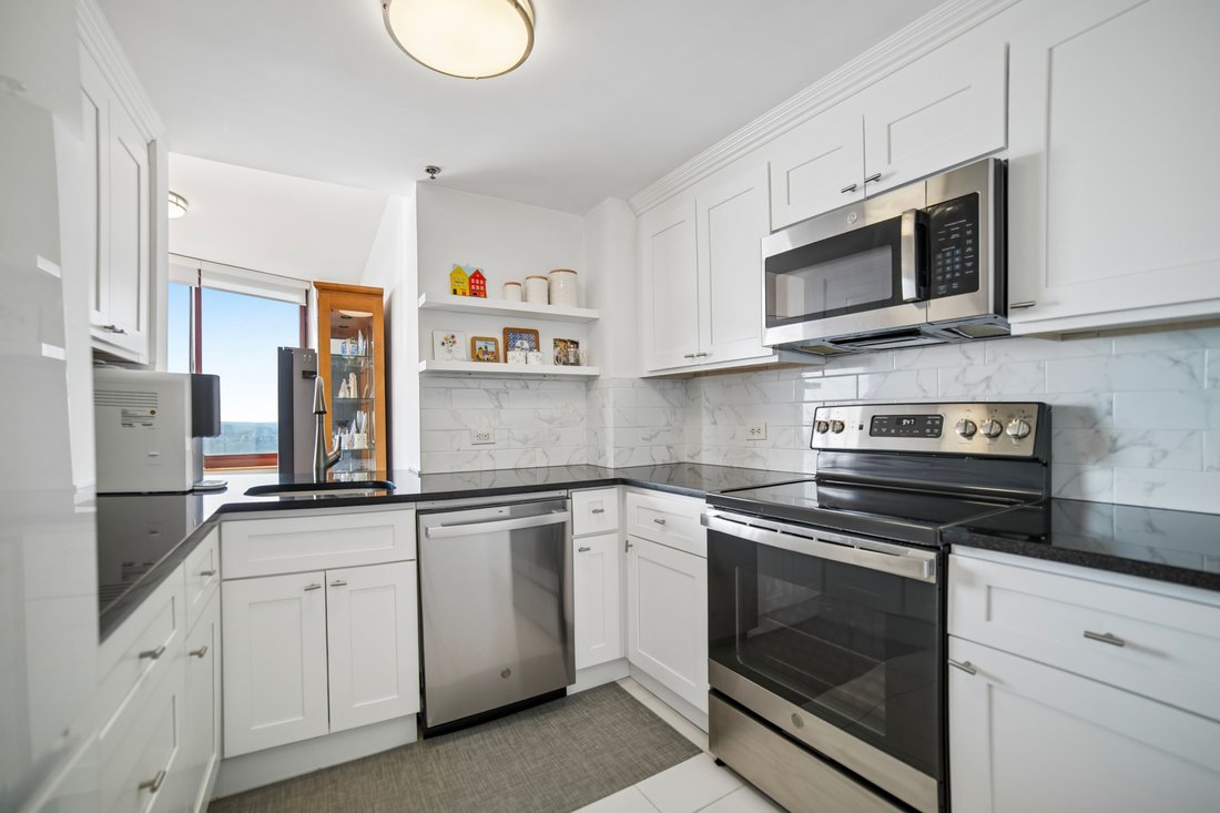 Condo in Fort Lee, New Jersey, United States 5 - 18607644