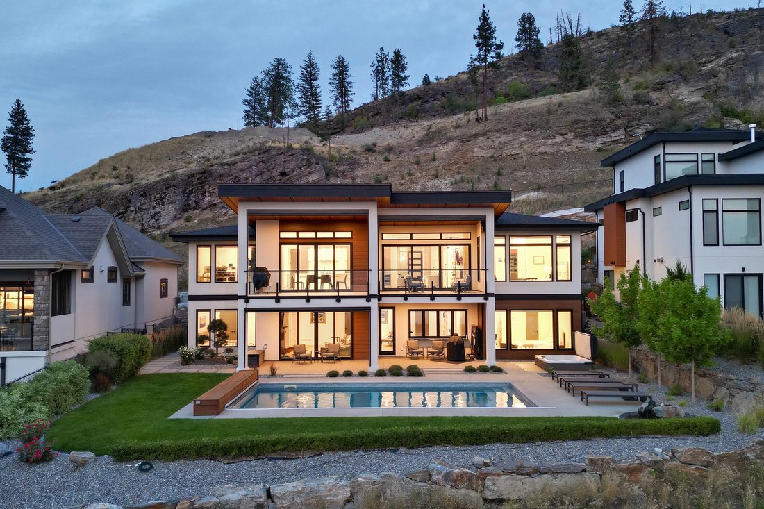 House in Kelowna, British Columbia, Canada 3 - 18608350