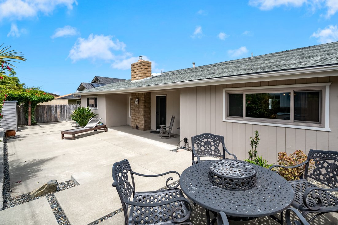 Baywood-Los Osos, California, United States 2 - 18608123