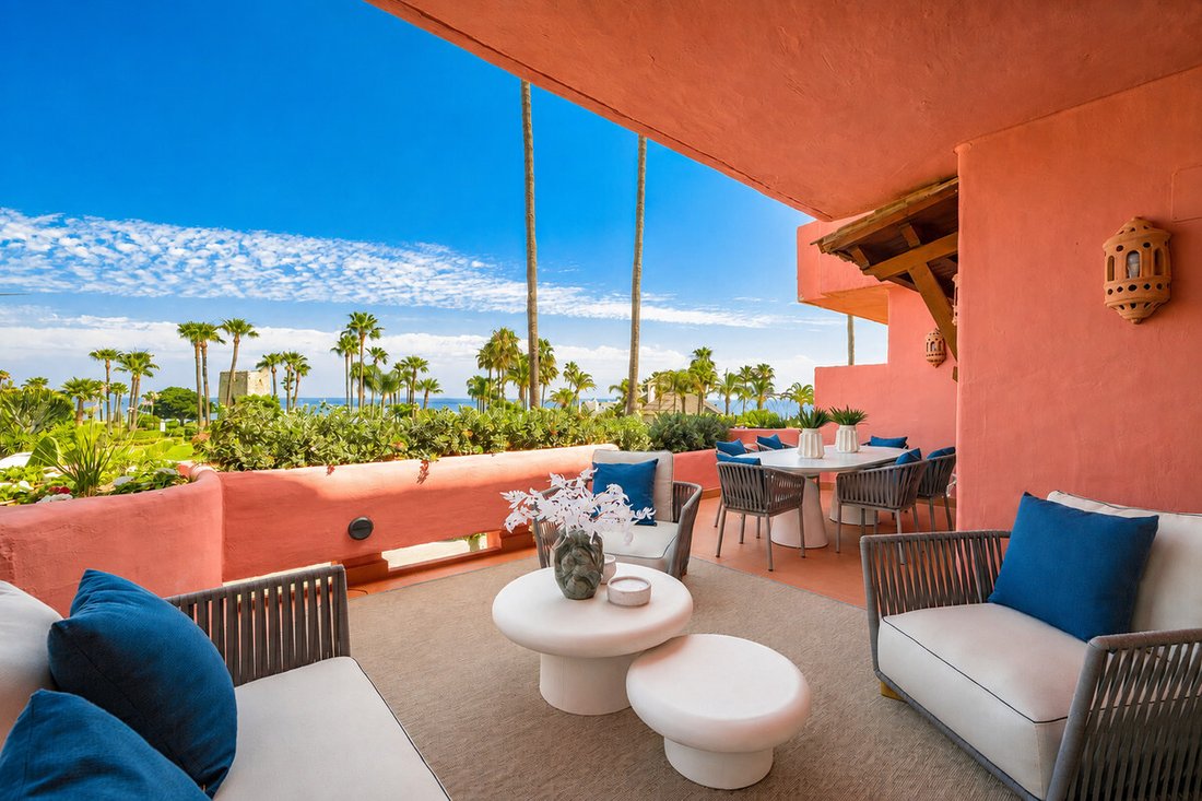 Apartment in Gualdalmansa, Estepona, Andalusia 1 - 18608061