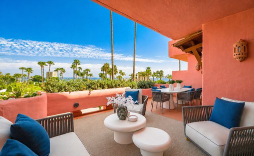 Apartment in Gualdalmansa, Estepona, Andalusia 1